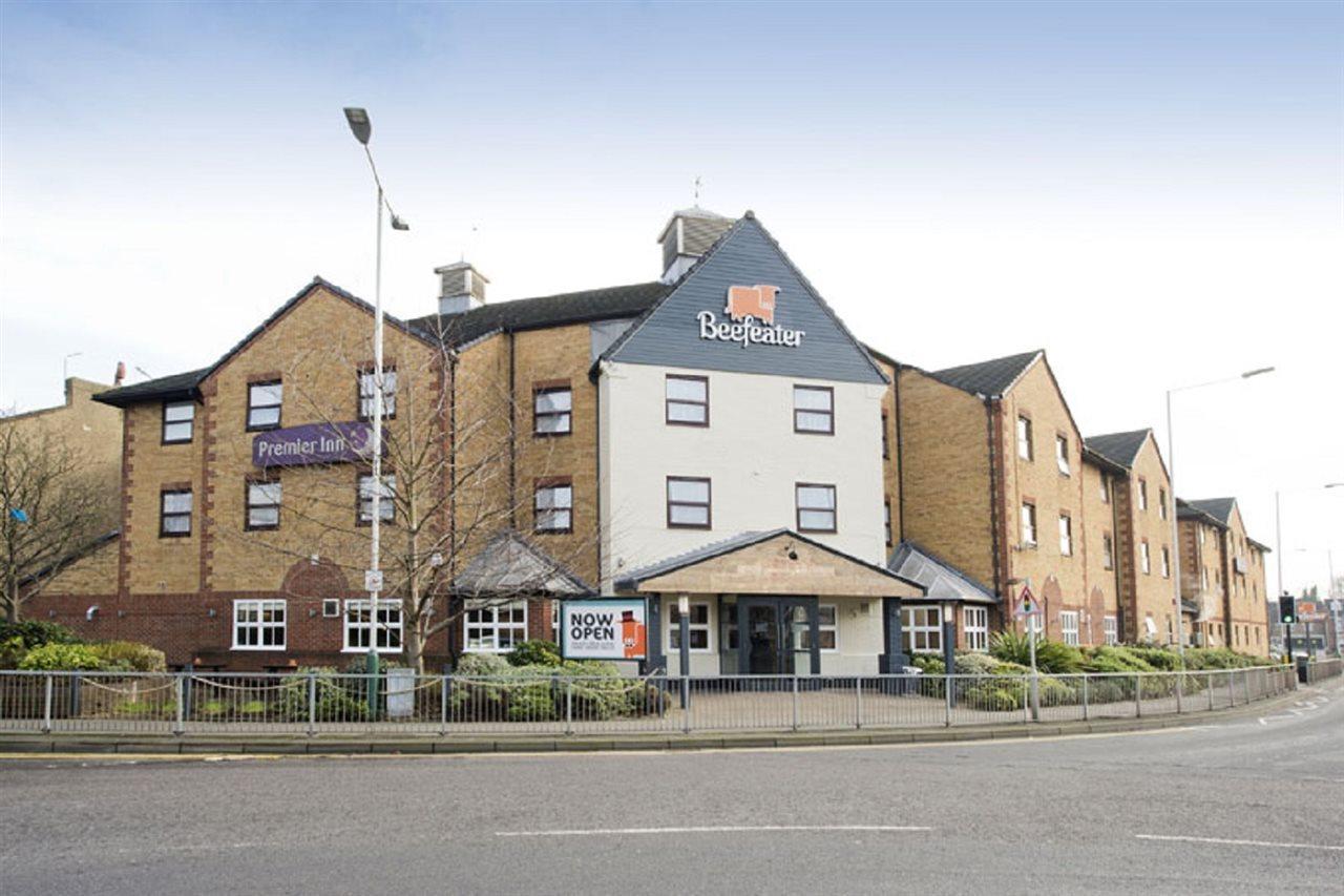 Premier Inn London Ромфорд Экстерьер фото