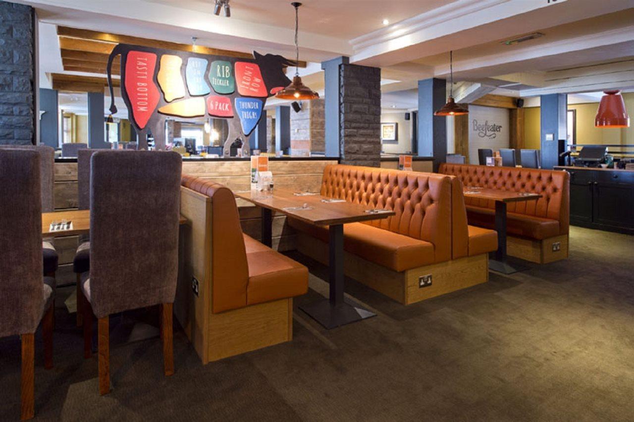 Premier Inn London Ромфорд Экстерьер фото
