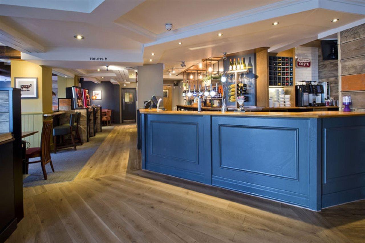 Premier Inn London Ромфорд Экстерьер фото