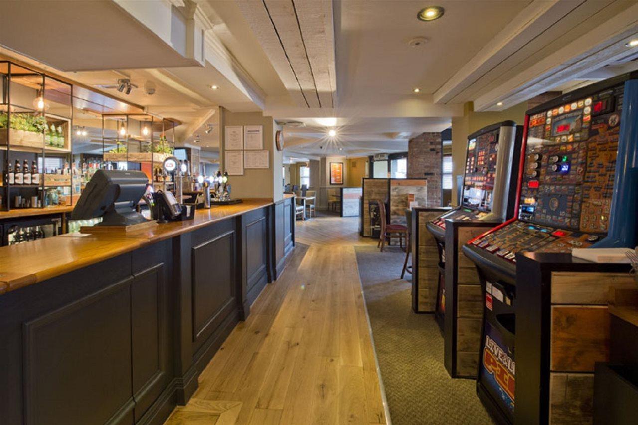 Premier Inn London Ромфорд Экстерьер фото